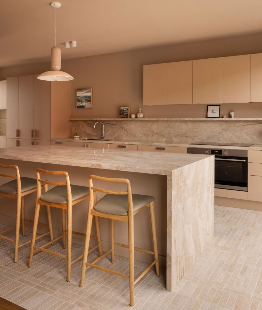 Buildher Collective Cliff Street - Vian Bar Stools