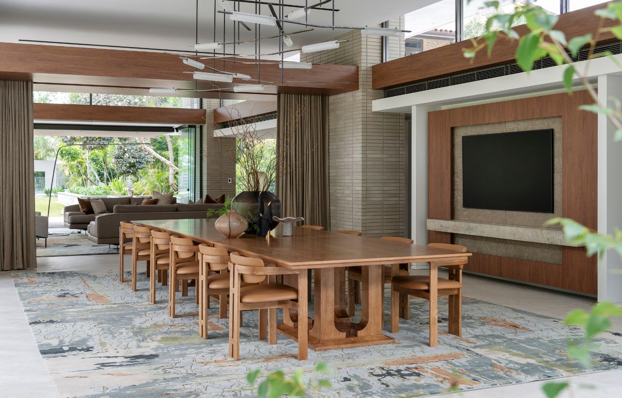 Lexington Residence - Satara Taran Armchairs